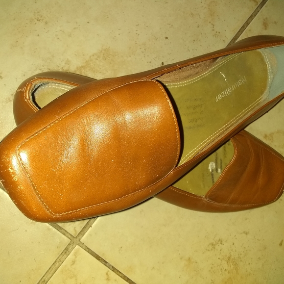 Leather flats - Picture 2 of 6